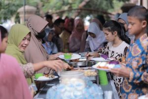 Gotong Royong,