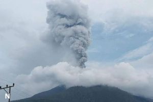 Erupsi Gunung Lewotobi