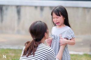 Strategi Efektif Mengatasi Anak yang Tantrum Saat Waktu Mandi