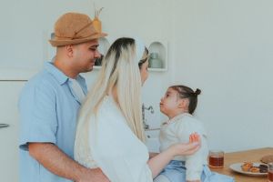 Mengapa Anak-Anak Cenderung Lebih Cepat Menyerap Bahasa?