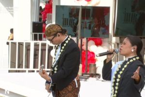 Coklat Menggugah Semangat Kebangsaan dengan Lagu “Bendera” di Istana Merdeka