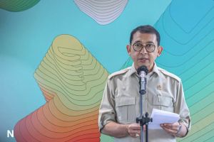 Fadli Zon Bacakan Puisi "Untukmu Bung Tomo" Karya Masa Remajanya