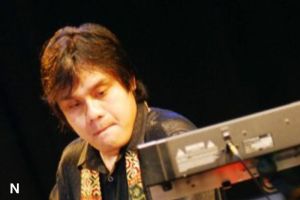 Dwiki Dharmawan: Empat Dekade Menjalin Harmoni Lewat Musik 🎶✨