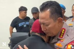 Kapolri Langsung Sampaikan Permintaan Maaf kepada Keluarga Ojol Korban Rantis Brimob