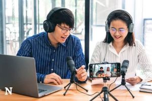 Siniar Jadi Teman Setia Sebelum Tidur, Gen Z hingga Baby Boomers Ikut Terbawa Tren