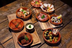 Mengungkap Alasan di Balik Selera Kuliner Orang Indonesia yang Suka Cita Rasa Gurih