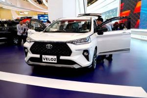 Jejak Hijau MPV Populer: Toyota Veloz Hybrid Siap Mengaspal di Indonesia – Apa yang Perlu Kamu Tahu?