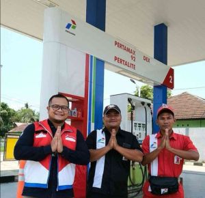 Energi Tak Kenal Batas: Perjuangan Operator SPBU Menjaga Pasokan Hingga Pelosok Negeri