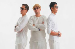 Geger Musik Indonesia! Band Baru Ini Rilis 6 Lagu Senja yang Bikin Hati Meleleh, Siap Bersaing di Chart!