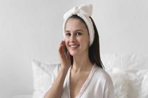 Bukan Sekadar Toner! Rahasia Asam Hipoklorit yang Bikin Kulit ‘Tenang’ dan Sehat Terungkap