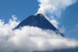 Peningkatan Risiko Erupsi Yang Diukur Untuk Gunung Berapi Cotopaxi di Ekuador