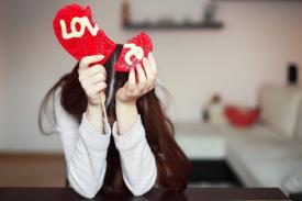 Wanita, Ini 6 Tanda Bahwa Cinta Kamu Tak Berbalas
