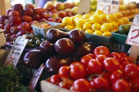 Tomat, Apel Bisa Membantu Menyembuhkan Paru-Paru Mantan Perokok