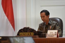 Jokowi Bangga Atas Prestasi Sri Mulyani Sebagai Menteri Terbaik Dunia