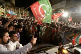 Imran Khan Mengumumkan Kemenangan Dalam Pemilihan Pakistan