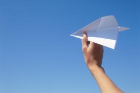 Canggih, Mainan Pesawat Kertas Kini Dapat Berfungsi Layaknya Drone