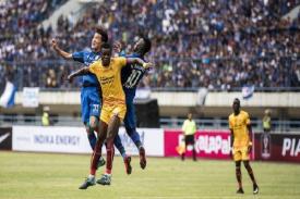 Babak Pertama Sontekan Ezechiel Bikin Persib Bandung Unggul 0 - 1 Atas Sriwijaya FC 