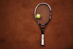 Pengertian Overhead dalam Tenis
