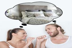  8 Hal yang Dilakukan Pasangan Bahagia Sebelum Tidur