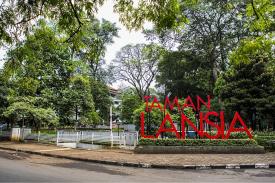Ada Apa di Taman Lansia Bandung?