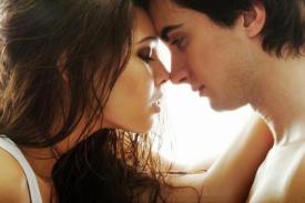 13 Fakta Menarik Mengenai Ciuman