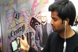 Demi Menjadi Pencetak Selfie Terbanyak, Pria India Ini Rela Keluar dari Pekerjaannya