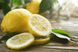 Campuran Jus Lemon dengan Bahan- bahan ini akan Menjadi Solusi bagi Kulit Berminyak Anda