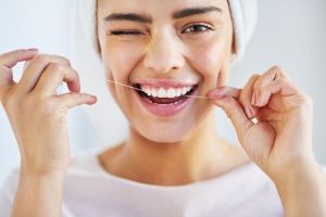 5 Tips Agar Gigi Tetap Putih Secara Alami