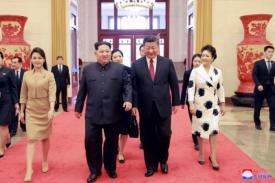 Laporan: Istri Kim Jong Un Menjadi Ikon Kecantikan di Tiongkok