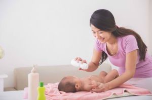 Bedak Gatal untuk Bayi Agar Sehat dan Nyaman