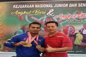 Balikpapan Borong Medali Kejurnas Angkat Berat dan Besi di Riau