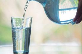 5 Penyakit Ini dapat Sembuh dengan Rutin Minum Air Putih