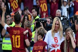 AS Roma Mengunci Peringkat 2 di Hari Terakhir Totti