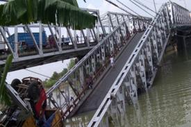 Penyebab Jembatan Babat Putus Diduga Karena Truk-Truk yang Melintas Bobotnya Ratusan Ton
