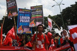 May Day di Jogja, Buruh dan Mahasiswa Berdemo Sambil Tuntut UMP dan Perumahan Murah