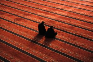 Shalat Tarawih Mendekatkan Diri pada Bulan Suci Ramadhan