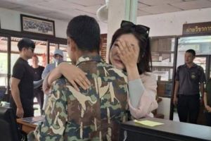 Turis Cina Kembali ke Thailand untuk Berterima Kasih