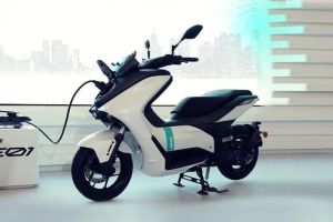 Kecanggihan Motor Listrik Yamaha E01: Pembaruan Revolusioner dalam Dunia Otomotif untuk Masyarakat Indonesia
