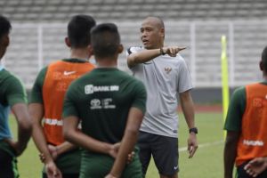 Nova Arianto Marah, Pemain Timnas U-16 Kerap Terlalu Banyak Dribble