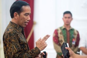 Hari Terakhir Ramadhan Jokowi Ajak Anak Yatim Beli Baju Lebaran di Mal
