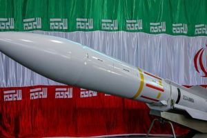 Persiapan Iran Hadapi Serangan Israel, Pamer Rudal dan Kesiapan 100%