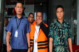 Kasus Suap dan Gratifikasi, Bupati Mojokerto Dijadikan Tersangka oleh KPK