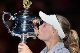 Menjadi Juara Australia Terbuka 2018, Caroline Wozniacki Naik ke Peringkat Satu Dunia