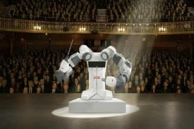 Robot Ini Jadi Pemimpin Orkestra di Italia