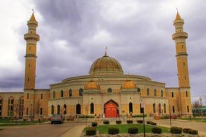 Tantangan Pengelola Masjid di Amerika Serikat: Mengatasi Perlawanan Lingkungan