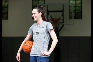 Kontrak WNBA Caitlin Clark Sebesar $338.000 Dibandingkan dengan Pilihan Pertama NFL, NBA, dan MLB