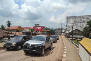 Kemacetan Parah di Jalan Raya Lintas Sumatera Betung Kilometer 58 sampai 70