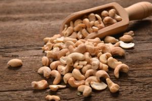 Kacang Mete Menurunkan Kolesterol Pada tubuh