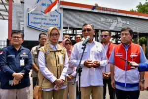 Menteri ESDM Tinjau Kesiapan Pertamina Surabaya Sambut Libur Idul Fitri