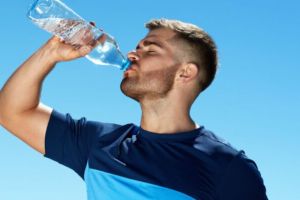 Manfaat Minum Air Putih yang Cukup untuk Kesehatan Tubuh